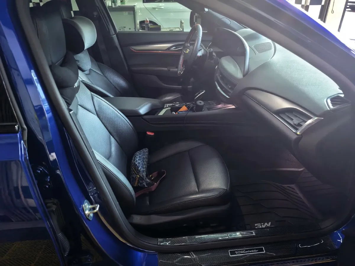 2024 Cadillac CT5 2.0T 237HP L4 10AT,autocango,china used car exporter,china ev exporter,chinese used car exporter,chinese used ev exporter