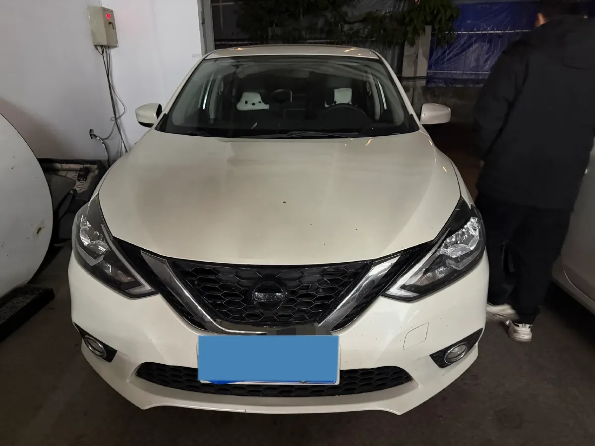 2019 Nissan Sylphy 1.6L 126HP L4 5MT,autocango,china used car exporter,china ev exporter,chinese used car exporter,chinese used ev exporter