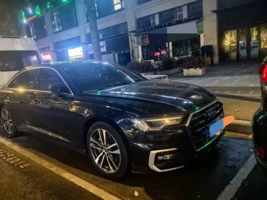 2020 Audi A6L 2.0T 190HP L4 7DCT,autocango,china used car exporter,china ev exporter,chinese used car exporter,chinese used ev exporter