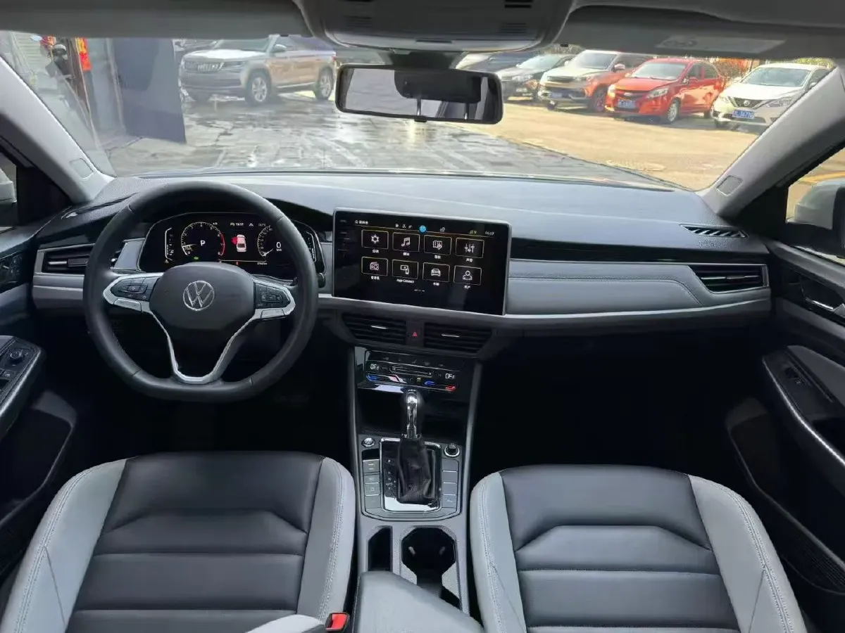 2023 Volkswagen Bora 1.5T 160HP L4 7DCT,autocango,china used car exporter,china ev exporter,chinese used car exporter,chinese used ev exporter