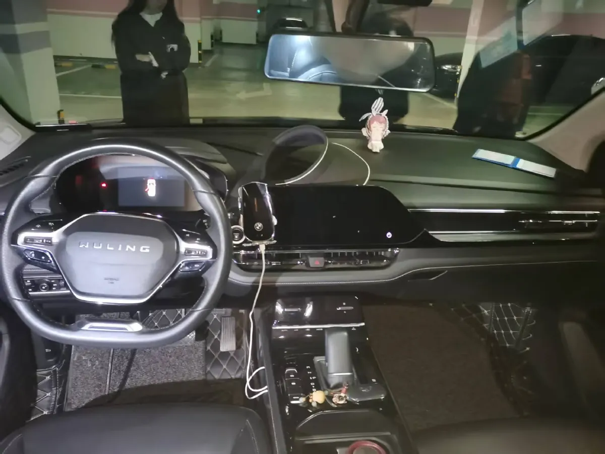 2020 WuLing KaiJie 1.5T 147HP L4 CVT,autocango,china used car exporter,china ev exporter,chinese used car exporter,chinese used ev exporter