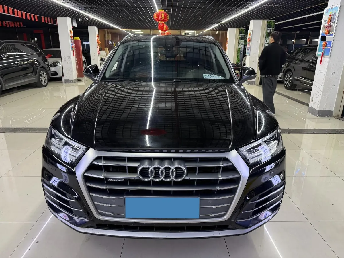 2018 Audi Q5L 2.0T 190HP L4 7DCT,autocango,china used car exporter,china ev exporter,chinese used car exporter,chinese used ev exporter