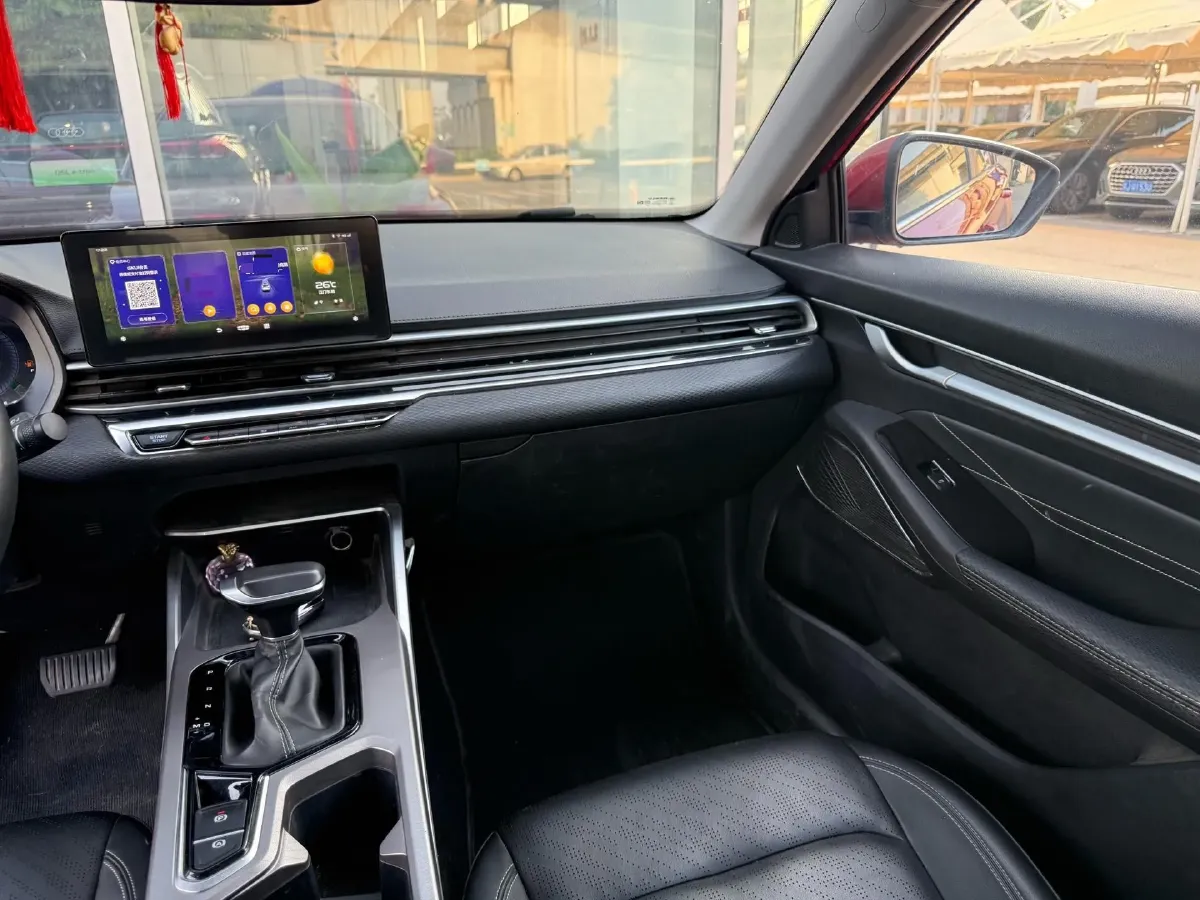 2021 Geely Coolray 1.4T 141HP L4 6MT,autocango,china used car exporter,china ev exporter,chinese used car exporter,chinese used ev exporter