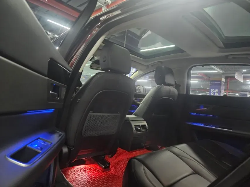 2020 Jaguar XFL 2.0T 200HP L4 8AT,autocango,china used car exporter,china ev exporter,chinese used car exporter,chinese used ev exporter