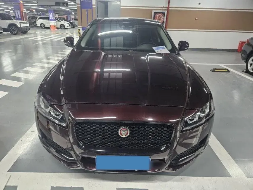 2020 Jaguar XFL 2.0T 200HP L4 8AT,autocango,china used car exporter,china ev exporter,chinese used car exporter,chinese used ev exporter