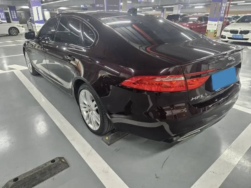 2020 Jaguar XFL 2.0T 200HP L4 8AT,autocango,china used car exporter,china ev exporter,chinese used car exporter,chinese used ev exporter