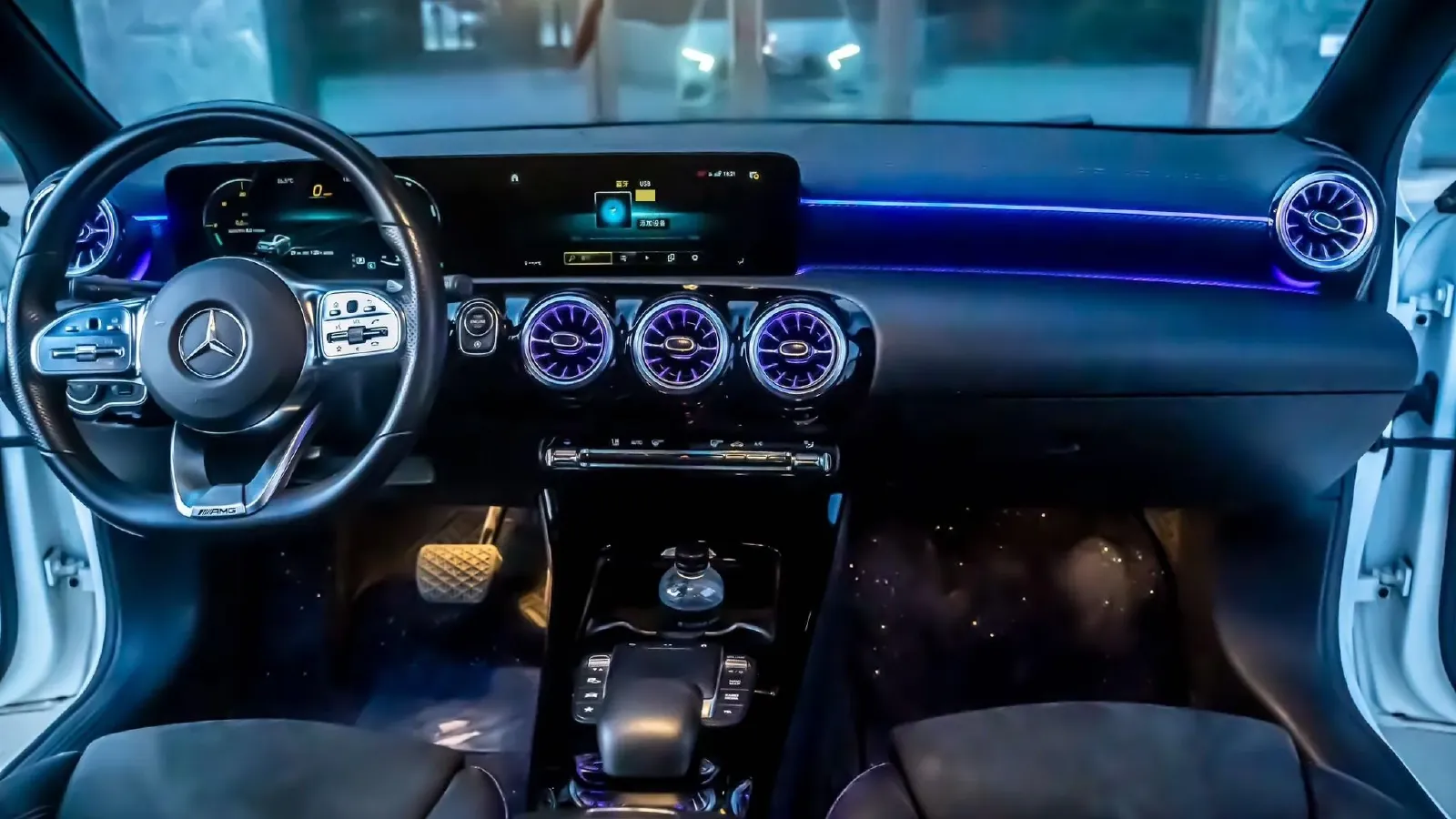 2023 Mercedes-Benz A Class 1.3T 163HP L4 7DCT,autocango,china used car exporter,china ev exporter,chinese used car exporter,chinese used ev exporter