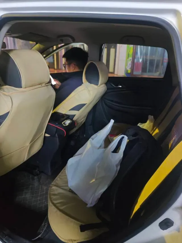 2017 Landwind X2 1.6L 125HP L4 5MT,autocango,china used car exporter,china ev exporter,chinese used car exporter,chinese used ev exporter