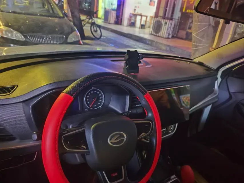 2017 Landwind X2 1.6L 125HP L4 5MT,autocango,china used car exporter,china ev exporter,chinese used car exporter,chinese used ev exporter