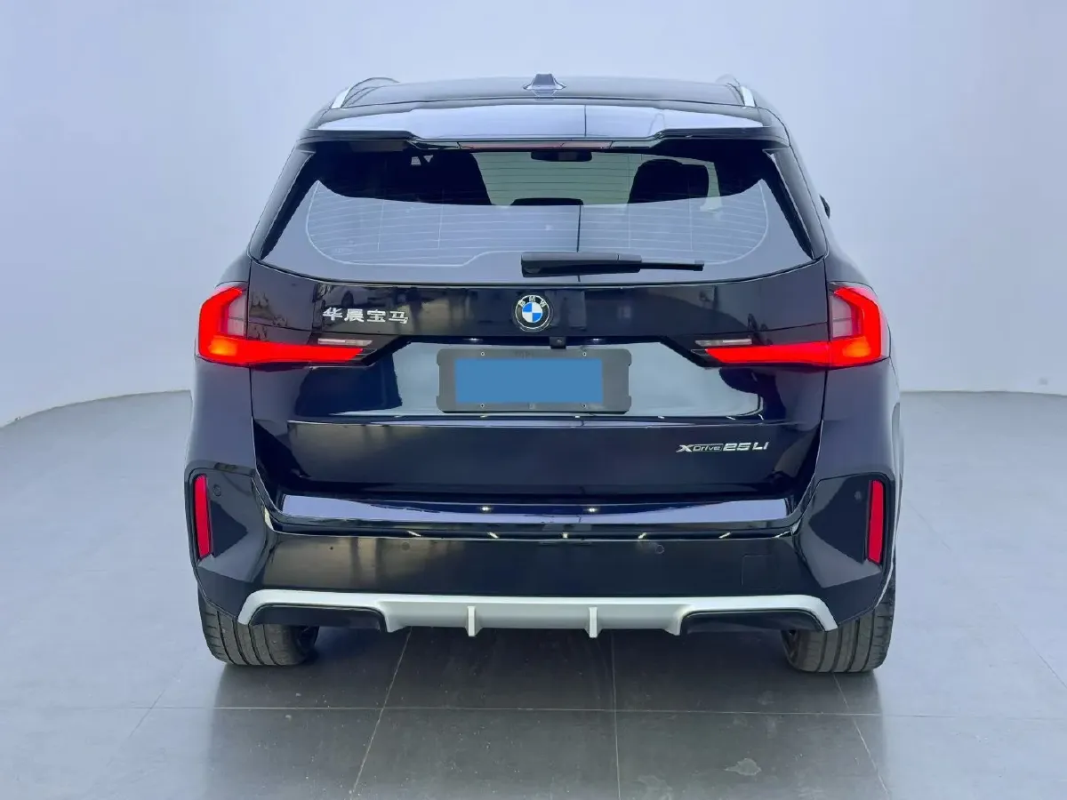 2024 BMW X1 2.0T 204HP L4 7DCT,autocango,china used car exporter,china ev exporter,chinese used car exporter,chinese used ev exporter