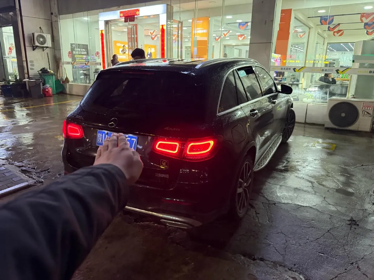 2021 Mercedes-Benz GLC Class 2.0T 258HP L4 9AT,autocango,china used car exporter,china ev exporter,chinese used car exporter,chinese used ev exporter