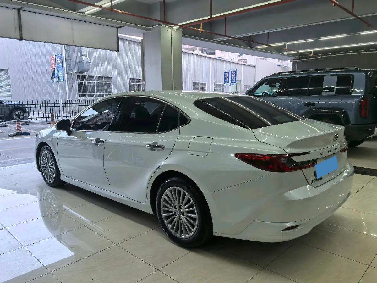2024 Toyota Camry 2.0L 173HP L4 CVT,autocango,china used car exporter,china ev exporter,chinese used car exporter,chinese used ev exporter