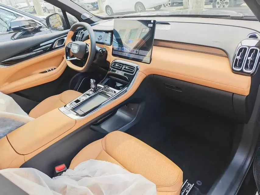 2025 Geely StarRay 1.5T 181HP L4 7DCT,autocango,china used car exporter,china ev exporter,chinese used car exporter,chinese used ev exporter