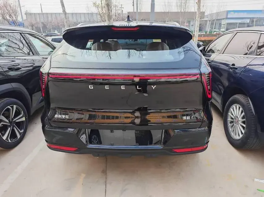 2025 Geely StarRay 1.5T 181HP L4 7DCT,autocango,china used car exporter,china ev exporter,chinese used car exporter,chinese used ev exporter