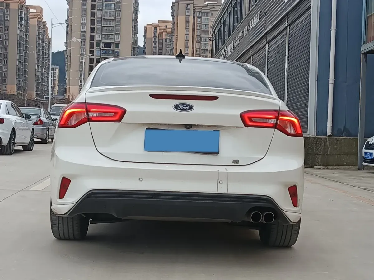 2019 Ford Focus 1.5T 184HP L3 8AT,autocango,china used car exporter,china ev exporter,chinese used car exporter,chinese used ev exporter