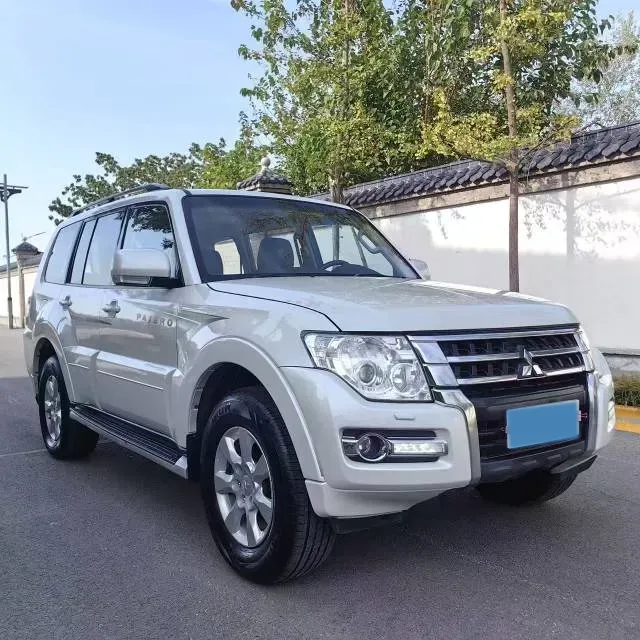 2019 Mitsubishi Pajero 3.0L 174HP V6 5AT,autocango,china used car exporter,china ev exporter,chinese used car exporter,chinese used ev exporter