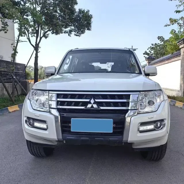 2019 Mitsubishi Pajero 3.0L 174HP V6 5AT,autocango,china used car exporter,china ev exporter,chinese used car exporter,chinese used ev exporter