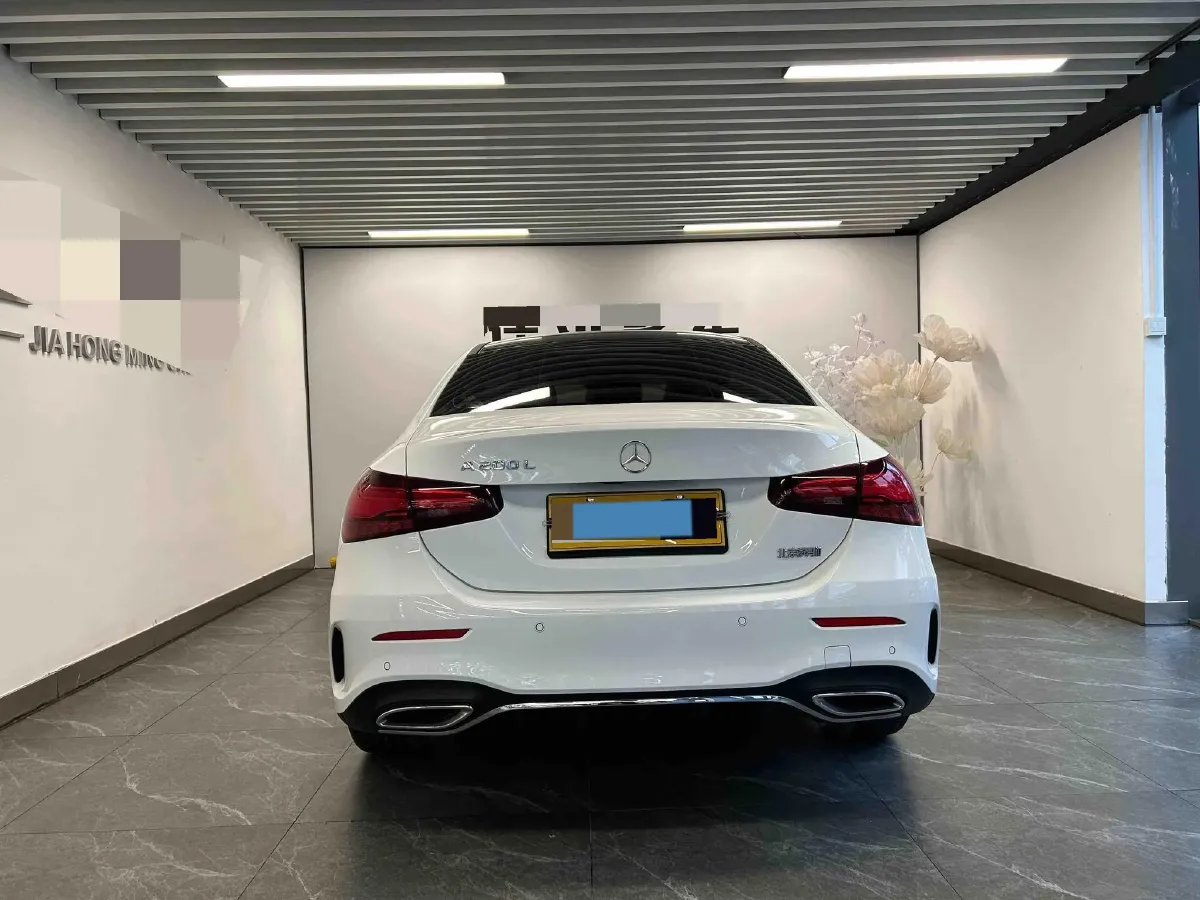 2023 Mercedes-Benz A Class 1.3T 163HP L4 7DCT,autocango,china used car exporter,china ev exporter,chinese used car exporter,chinese used ev exporter