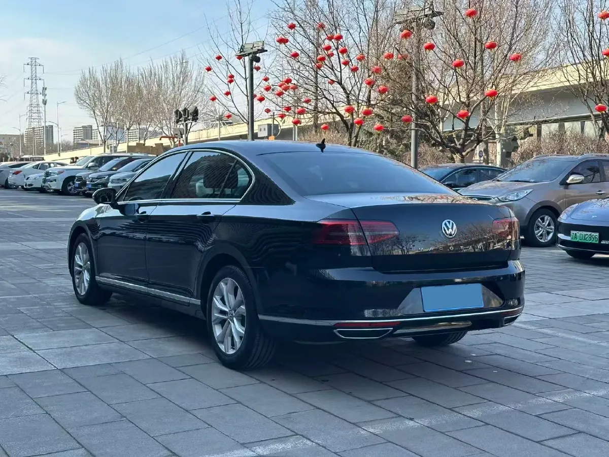 2019 Volkswagen Magotan 2.0T 186HP L4 7DCT,autocango,china used car exporter,china ev exporter,chinese used car exporter,chinese used ev exporter