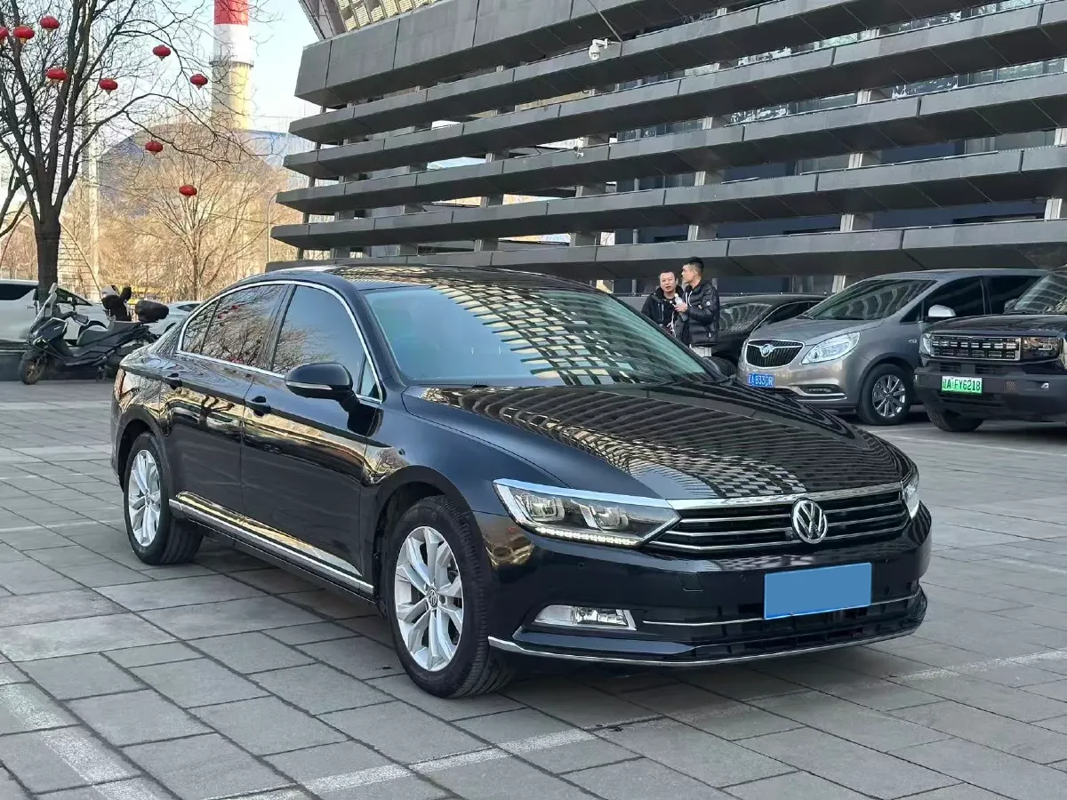 2019 Volkswagen Magotan 2.0T 186HP L4 7DCT,autocango,china used car exporter,china ev exporter,chinese used car exporter,chinese used ev exporter