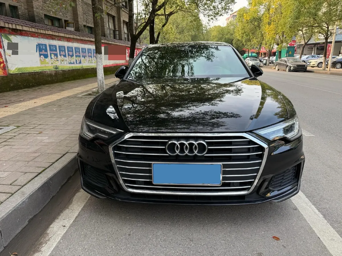 2021 Audi A6L 2.0T 224HP L4 7DCT,autocango,china used car exporter,china ev exporter,chinese used car exporter,chinese used ev exporter