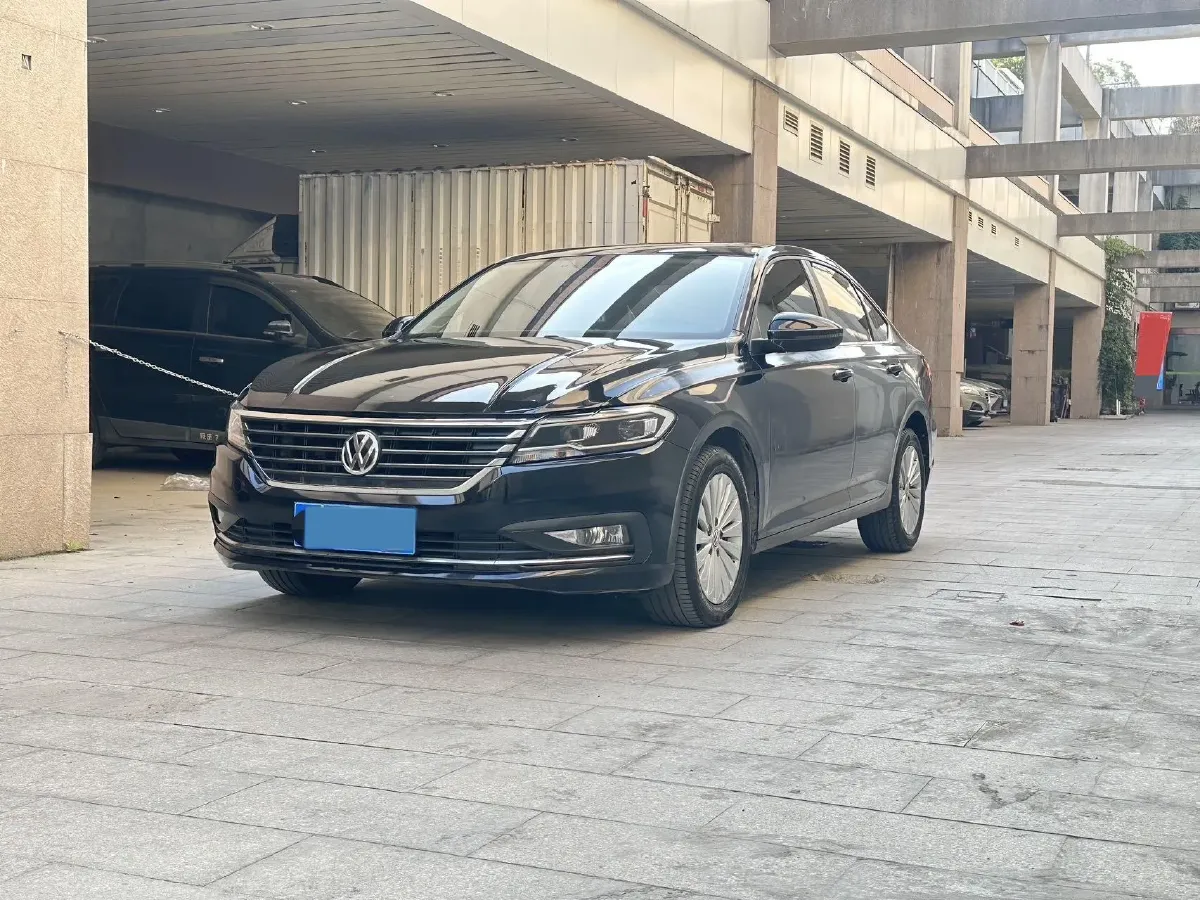 2018 Skoda Karoq 1.4T 150HP L4 7DCT,autocango,china used car exporter,china ev exporter,chinese used car exporter,chinese used ev exporter