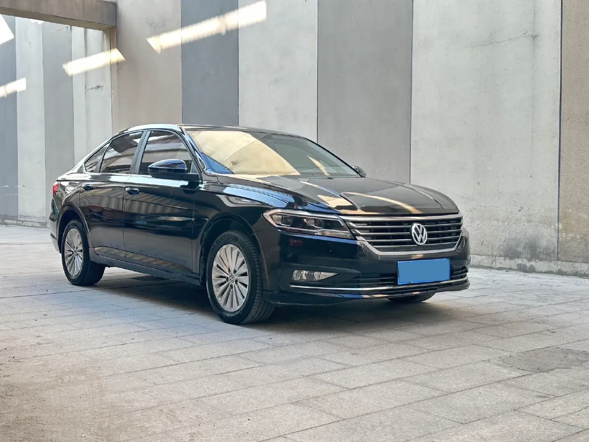 2018 Skoda Karoq 1.4T 150HP L4 7DCT,autocango,china used car exporter,china ev exporter,chinese used car exporter,chinese used ev exporter