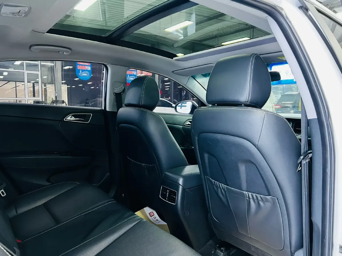 2017 Hyundai Mistra 1.6T 175HP L4 7DCT,autocango,china used car exporter,china ev exporter,chinese used car exporter,chinese used ev exporter