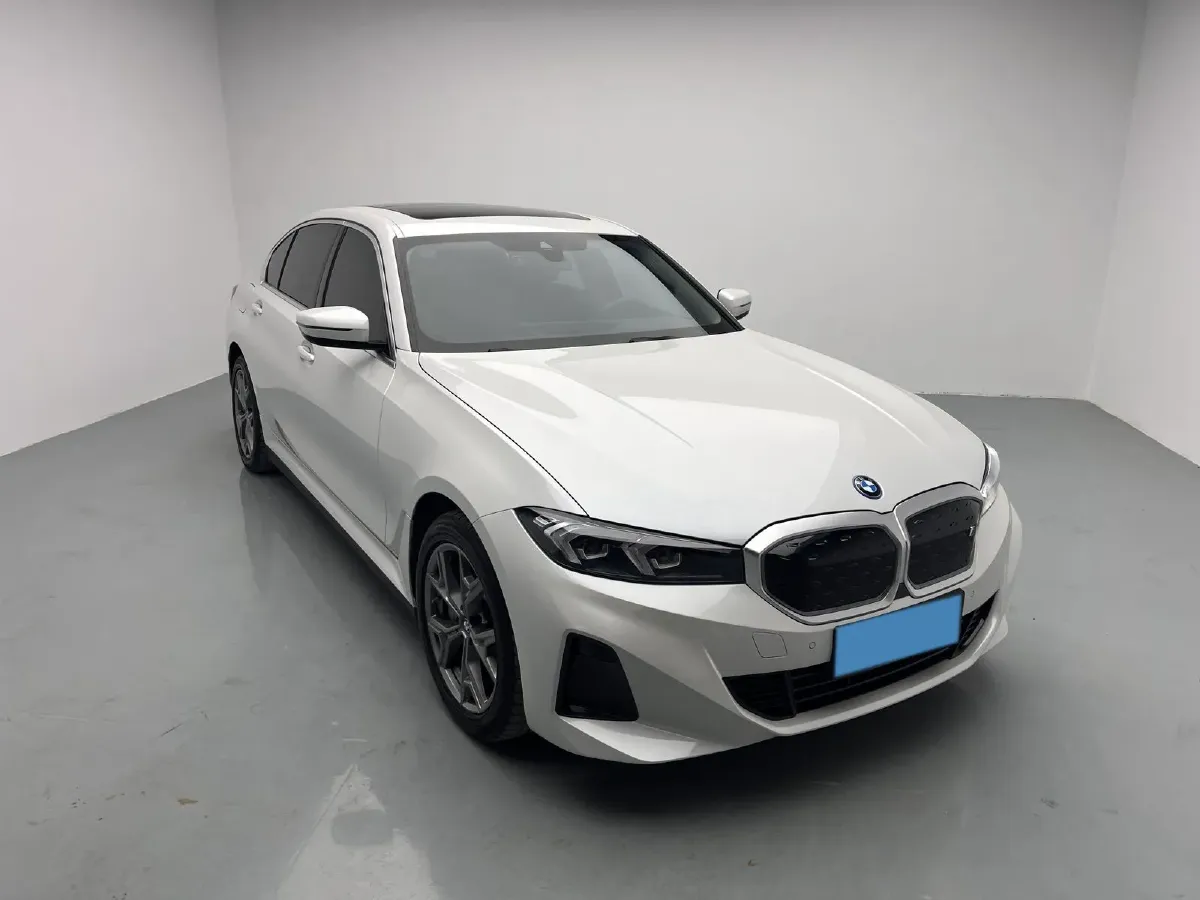 2025 BMW i3 BEV 70KWH,autocango,china used car exporter,china ev exporter,chinese used car exporter,chinese used ev exporter