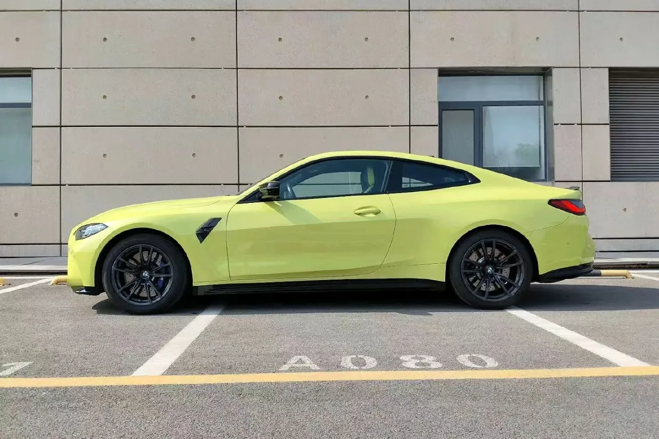 2023 BMW M4 3.0T 510HP L6 8AT,autocango,china used car exporter,china ev exporter,chinese used car exporter,chinese used ev exporter