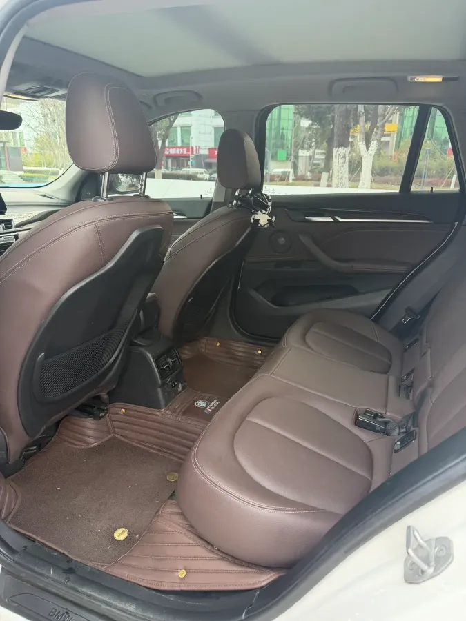 2022 BMW X1 2.0T 192HP L4 8AT,autocango,china used car exporter,china ev exporter,chinese used car exporter,chinese used ev exporter