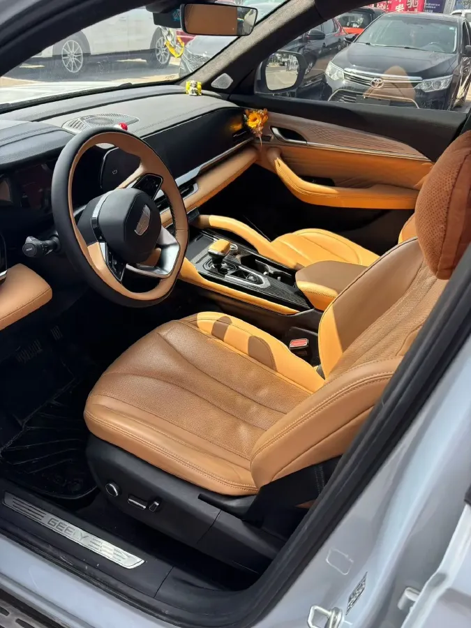 2022 Geely Monjaro 1.5T 150HP L3 3DHT PHEV 41.2KWH,autocango,china used car exporter,china ev exporter,chinese used car exporter,chinese used ev exporter