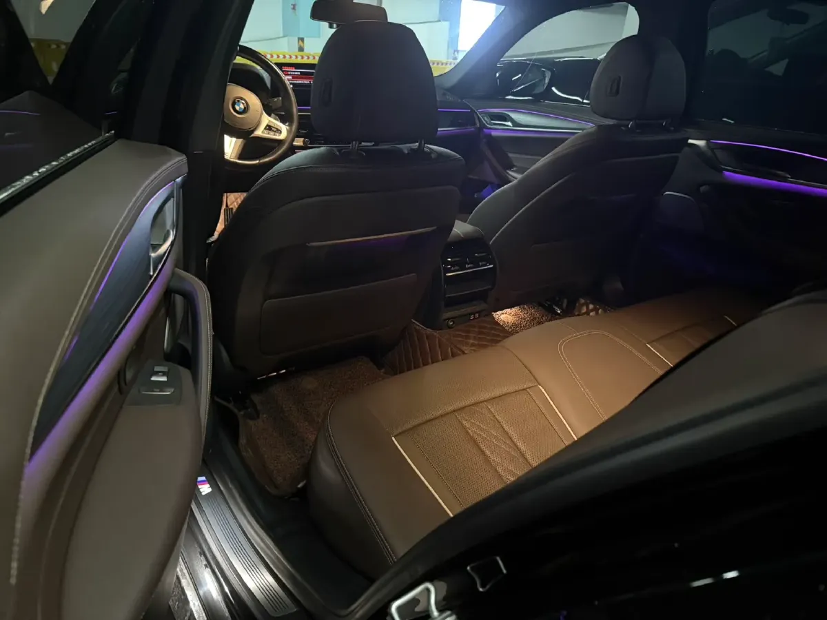 2021 BMW 5 Series 2.0T 252HP L4 8AT,autocango,china used car exporter,china ev exporter,chinese used car exporter,chinese used ev exporter