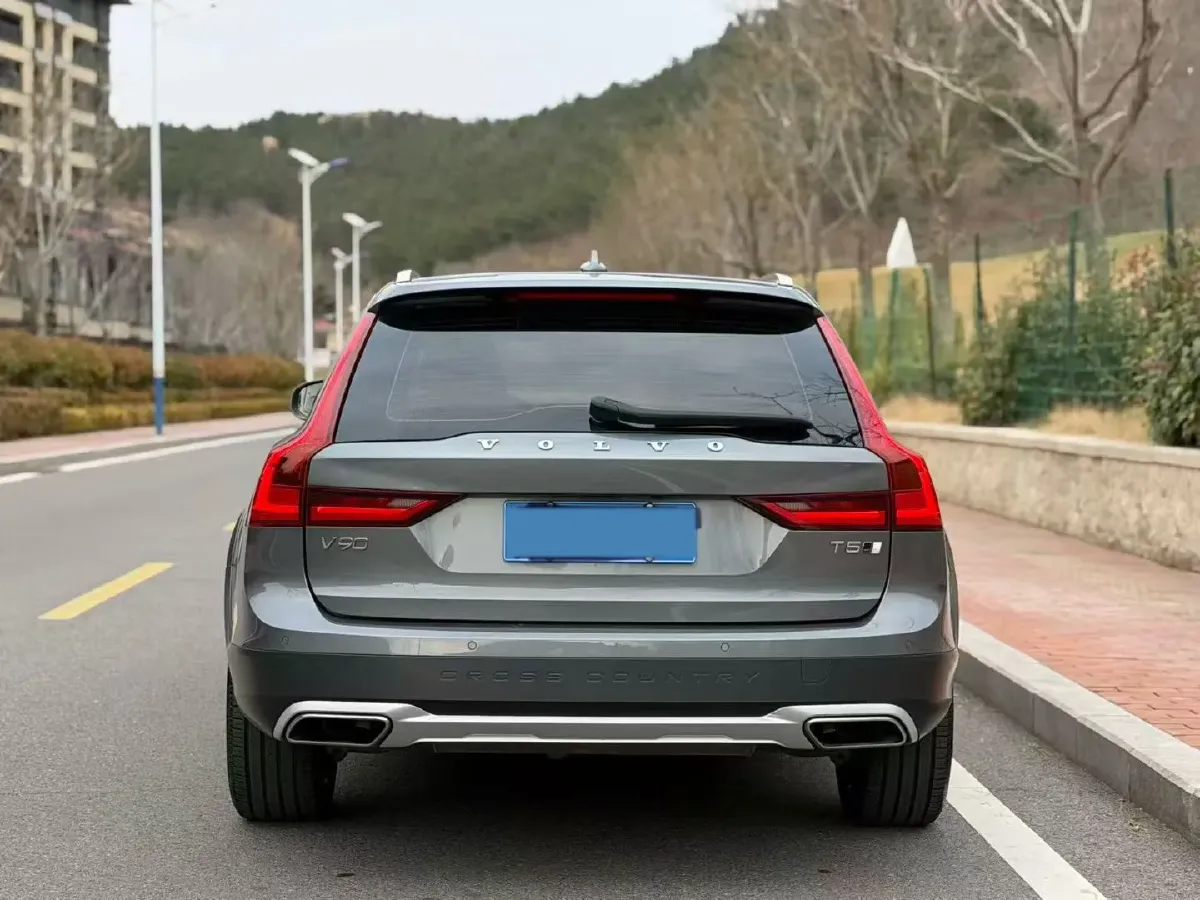 2020 Volvo V90 2.0T 254HP L4 8AT,autocango,china used car exporter,china ev exporter,chinese used car exporter,chinese used ev exporter