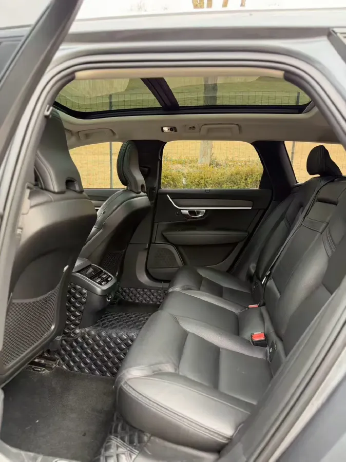 2020 Volvo V90 2.0T 254HP L4 8AT,autocango,china used car exporter,china ev exporter,chinese used car exporter,chinese used ev exporter