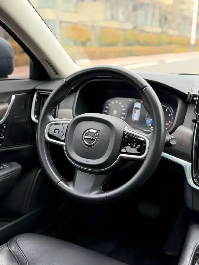 2020 Volvo V90 2.0T 254HP L4 8AT,autocango,china used car exporter,china ev exporter,chinese used car exporter,chinese used ev exporter