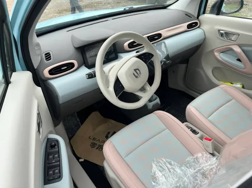 2025 Leapmotor T03 BEV 41.3KWH,autocango,china used car exporter,china ev exporter,chinese used car exporter,chinese used ev exporter