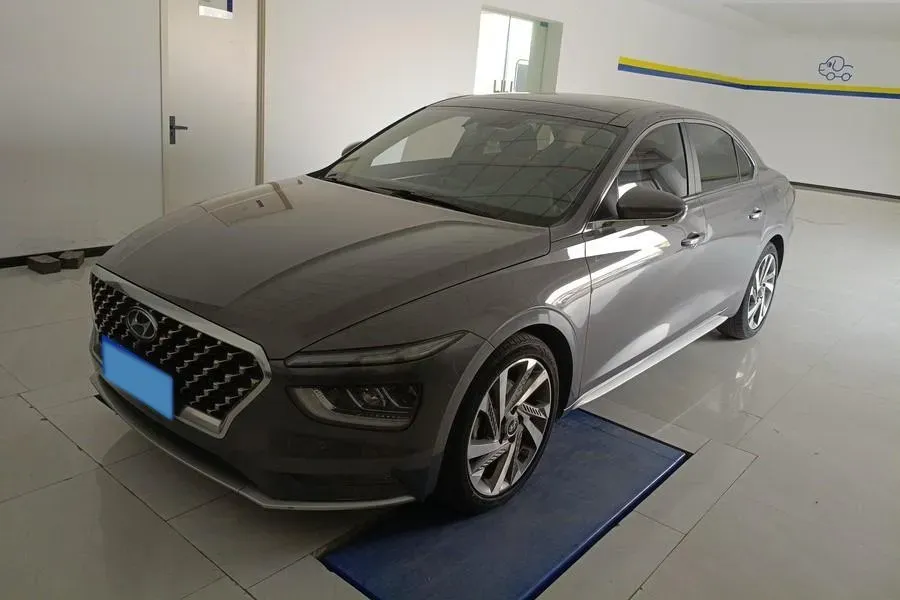 2021 Hyundai Mistra 1.5T 170HP L4 7DCT,autocango,china used car exporter,china ev exporter,chinese used car exporter,chinese used ev exporter