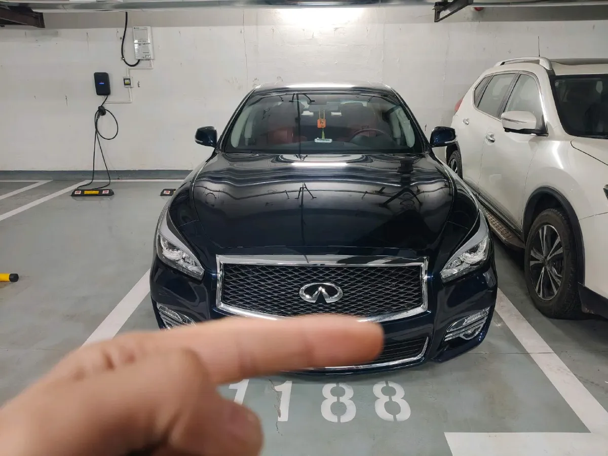 2019 Alfa Romeo Giulia 2.0T 280HP L4 8AT,autocango,china used car exporter,china ev exporter,chinese used car exporter,chinese used ev exporter