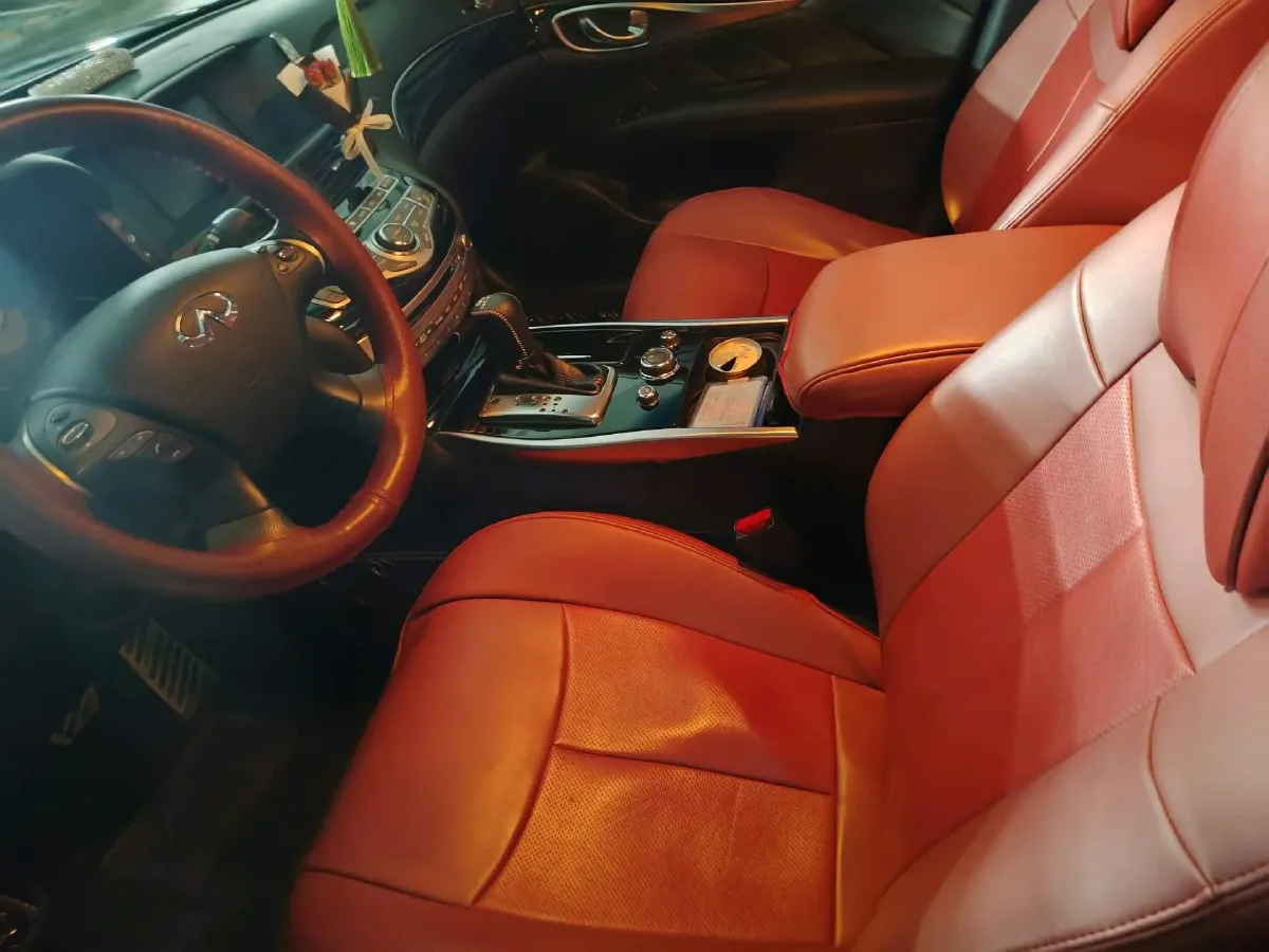 2019 Alfa Romeo Giulia 2.0T 280HP L4 8AT,autocango,china used car exporter,china ev exporter,chinese used car exporter,chinese used ev exporter