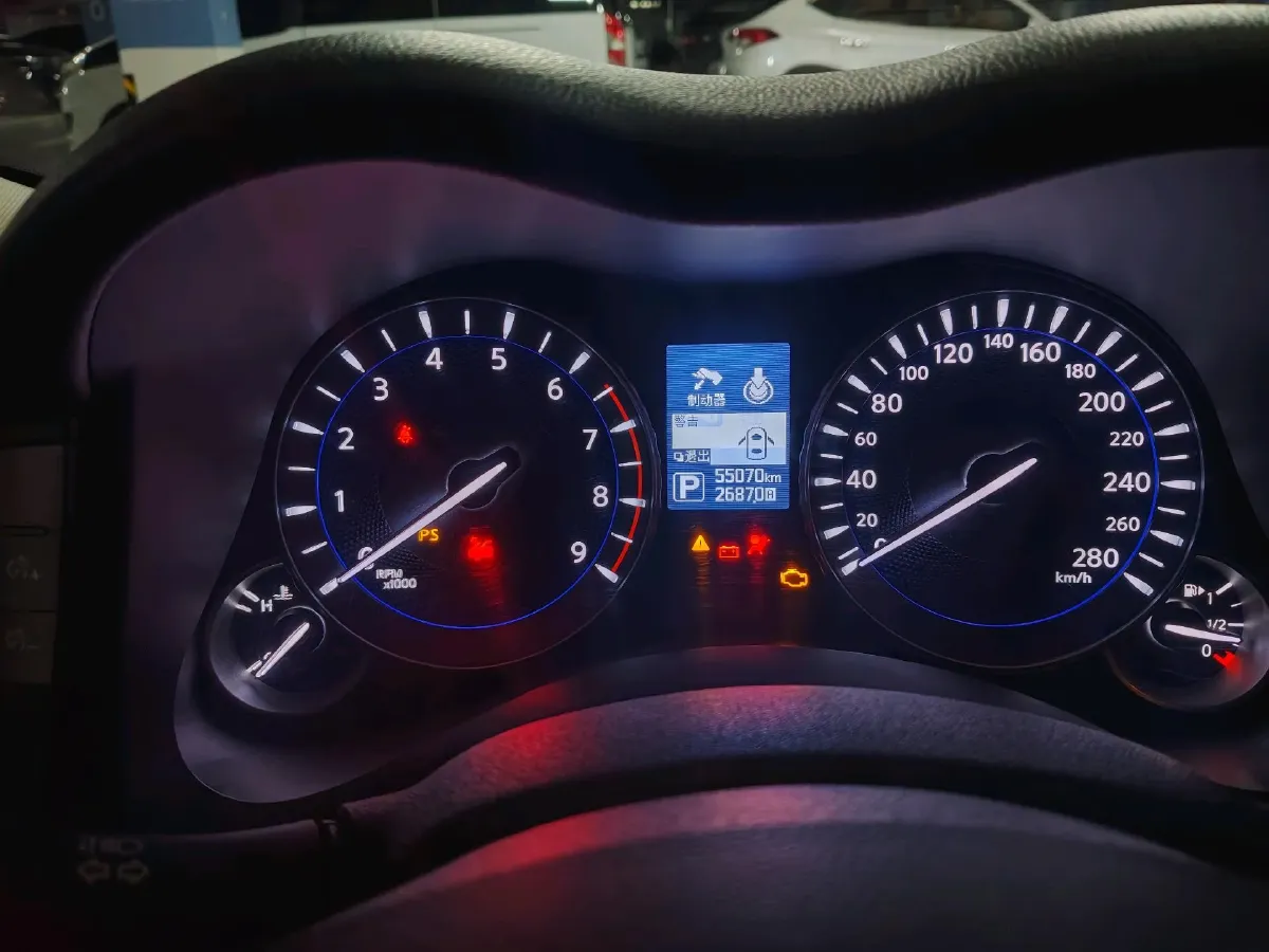 2019 Alfa Romeo Giulia 2.0T 280HP L4 8AT,autocango,china used car exporter,china ev exporter,chinese used car exporter,chinese used ev exporter