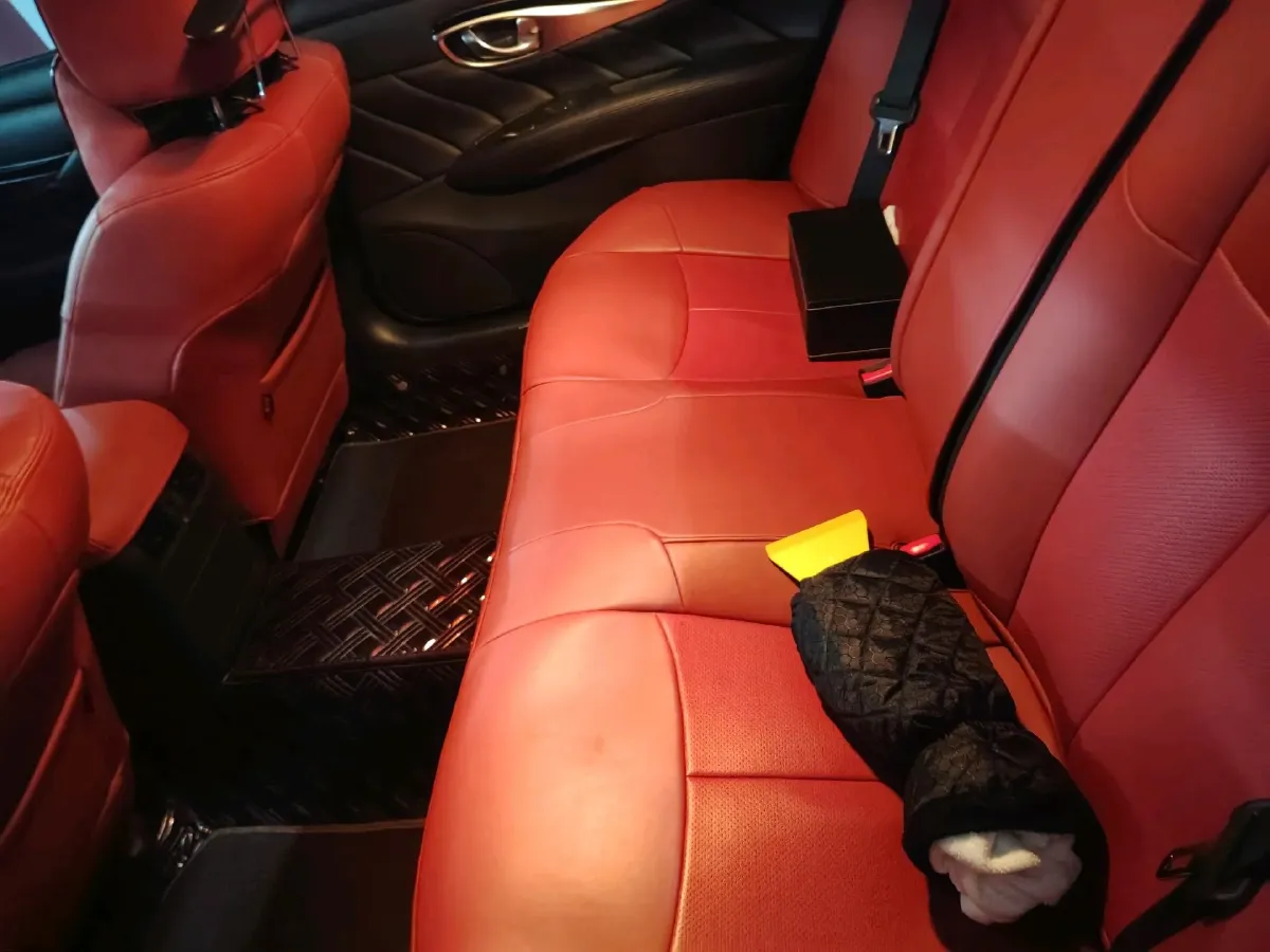 2019 Alfa Romeo Giulia 2.0T 280HP L4 8AT,autocango,china used car exporter,china ev exporter,chinese used car exporter,chinese used ev exporter