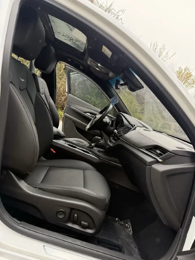 2022 Cadillac CT4 2.0T 237HP L4 8AT,autocango,china used car exporter,china ev exporter,chinese used car exporter,chinese used ev exporter