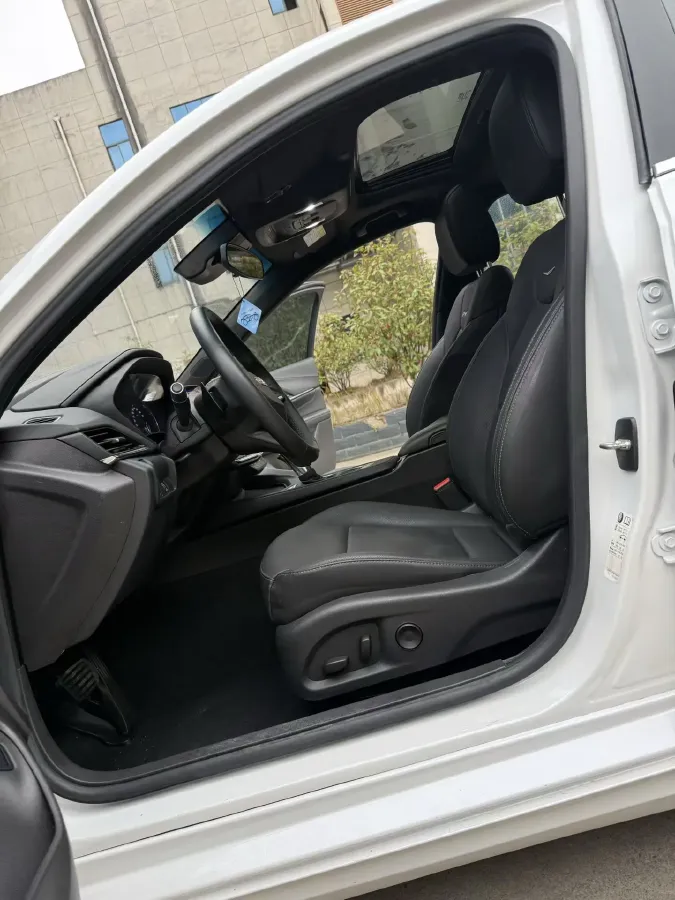 2022 Cadillac CT4 2.0T 237HP L4 8AT,autocango,china used car exporter,china ev exporter,chinese used car exporter,chinese used ev exporter