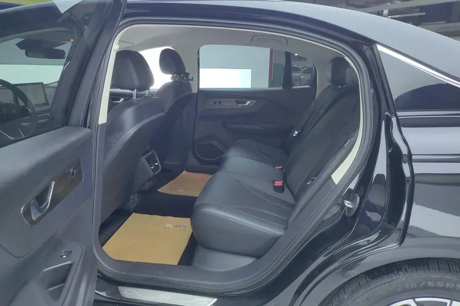 2021 HongQi E-QM5 BEV 54KWH,autocango,china used car exporter,china ev exporter,chinese used car exporter,chinese used ev exporter