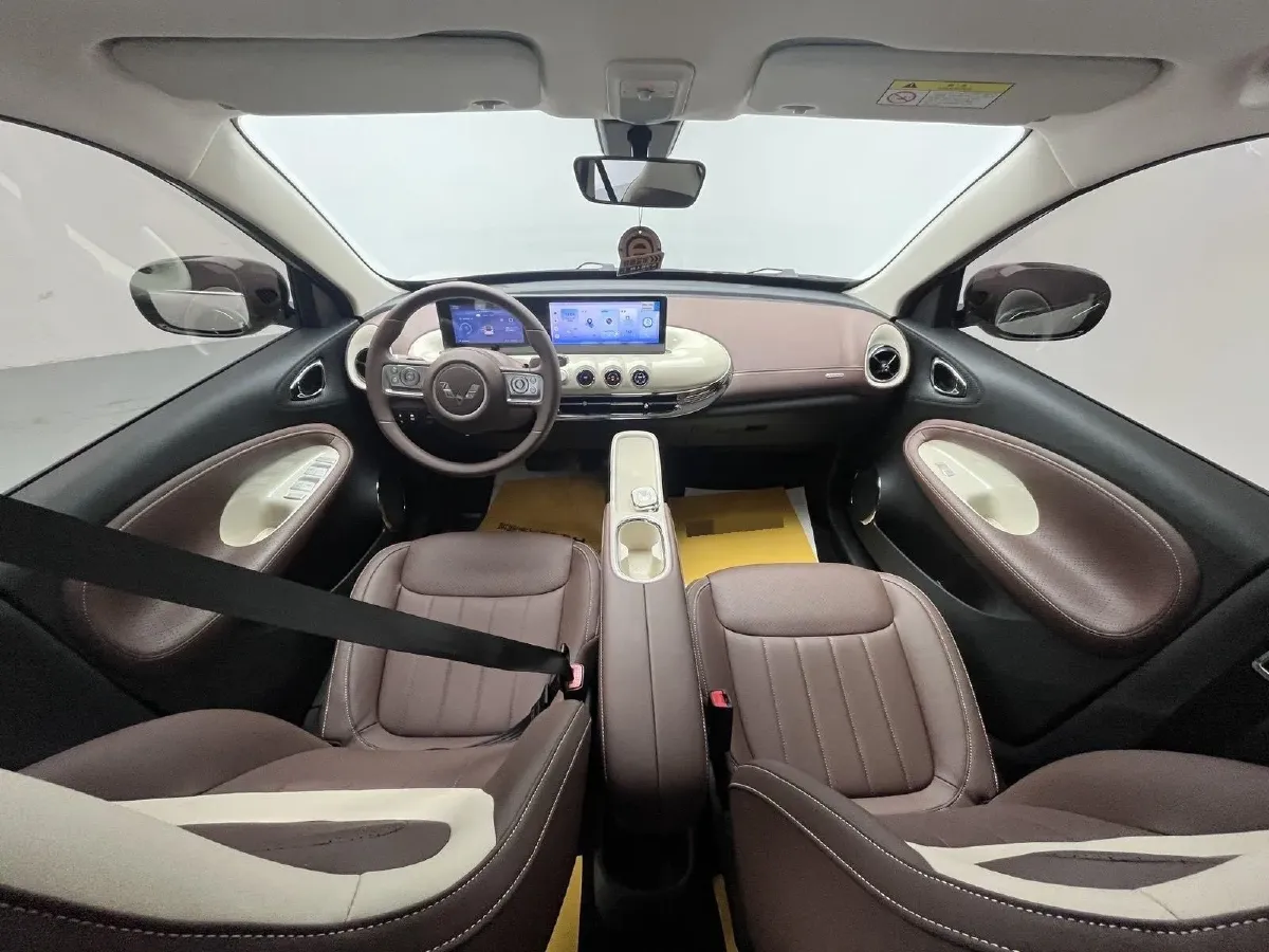 2024 WuLing BinGuo BEV 31.9KWH,autocango,china used car exporter,china ev exporter,chinese used car exporter,chinese used ev exporter