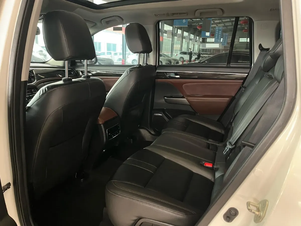 2017 GAC Trumpchi GS8 2.0T 201HP L4 6AT,autocango,china used car exporter,china ev exporter,chinese used car exporter,chinese used ev exporter