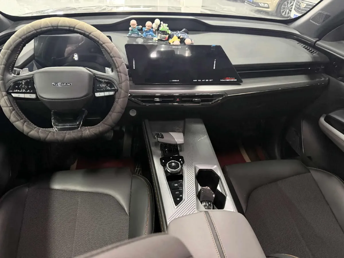 2022 ChangAn Oshan Z6 1.5T 188HP L4 7DCT,autocango,china used car exporter,china ev exporter,chinese used car exporter,chinese used ev exporter