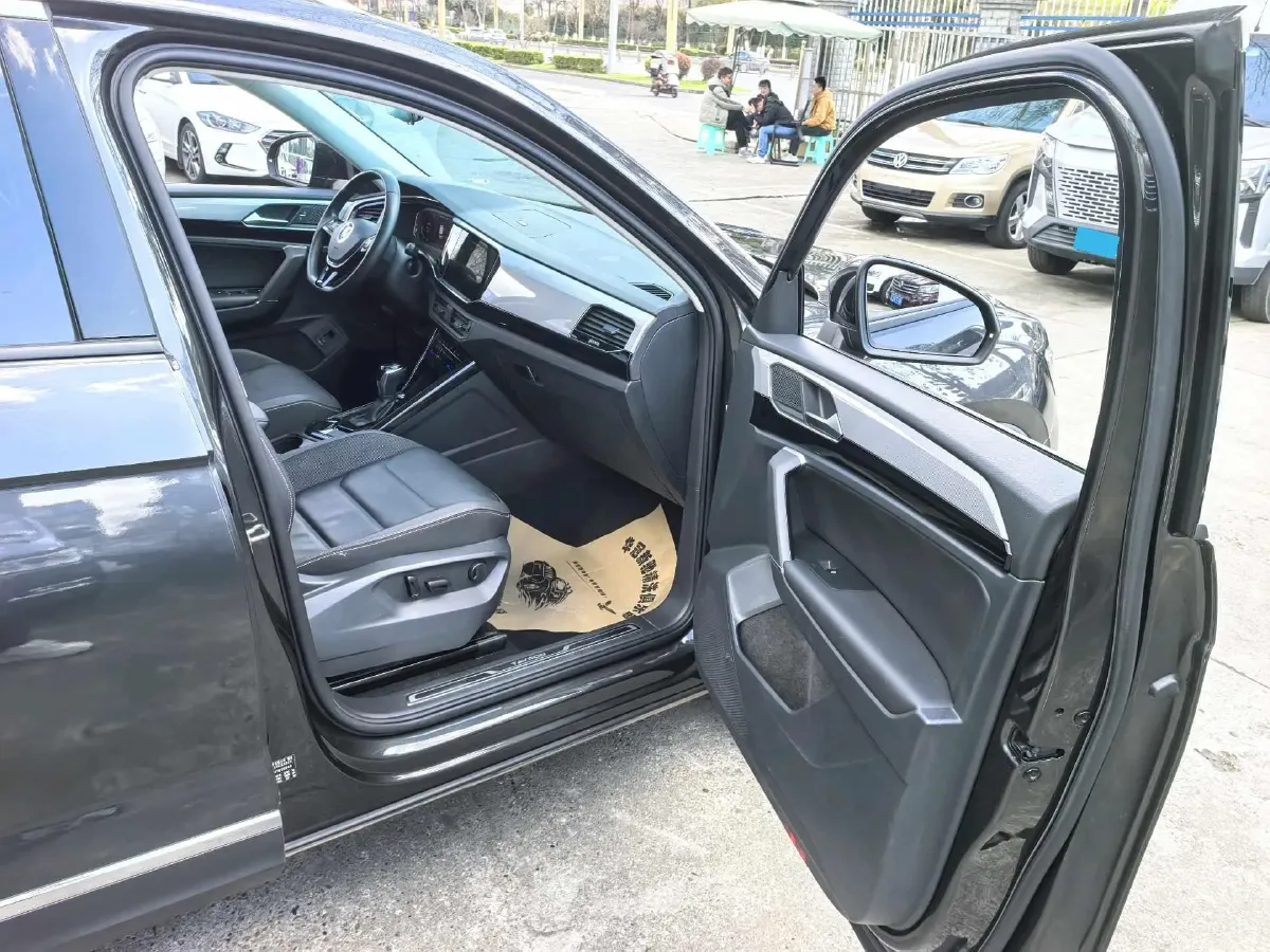 2022 Volkswagen Tayron 2.0T 186HP L4 7DCT,autocango,china used car exporter,china ev exporter,chinese used car exporter,chinese used ev exporter