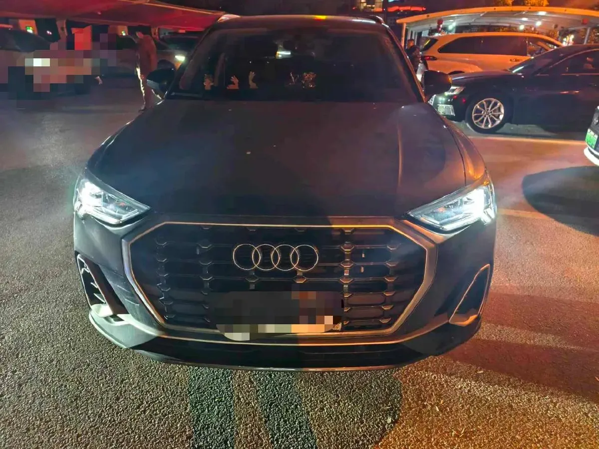 2022 Audi Q3 1.4T 150HP L4 7DCT,autocango,china used car exporter,china ev exporter,chinese used car exporter,chinese used ev exporter